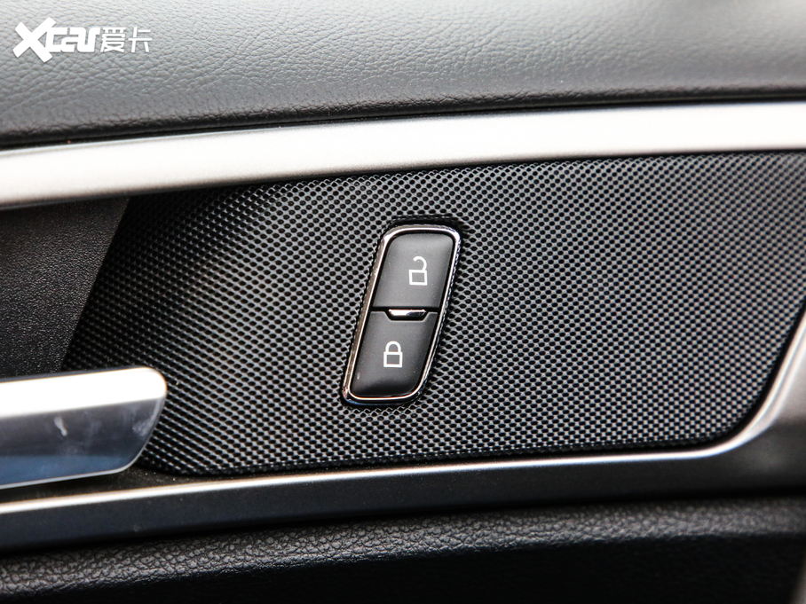 2020ɵϚW EcoBoost 180 A