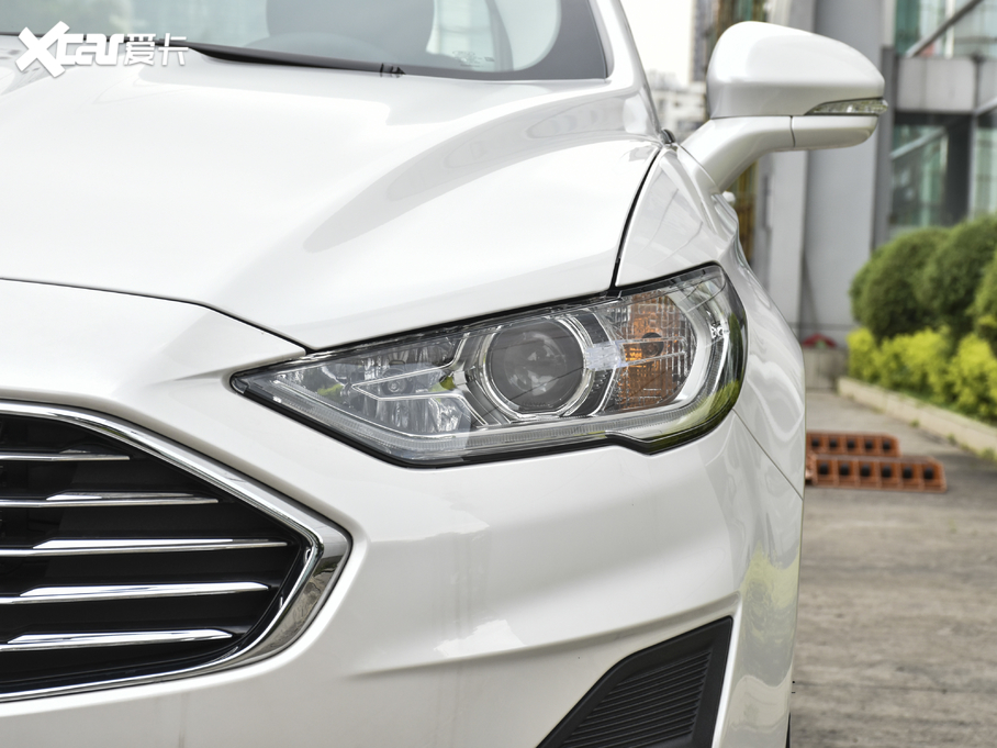 2020ɵϚW EcoBoost 180 r