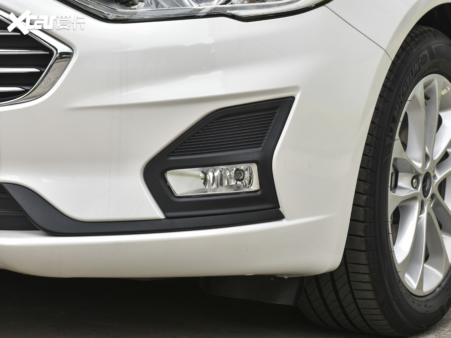 2020ɵϚW EcoBoost 180 r