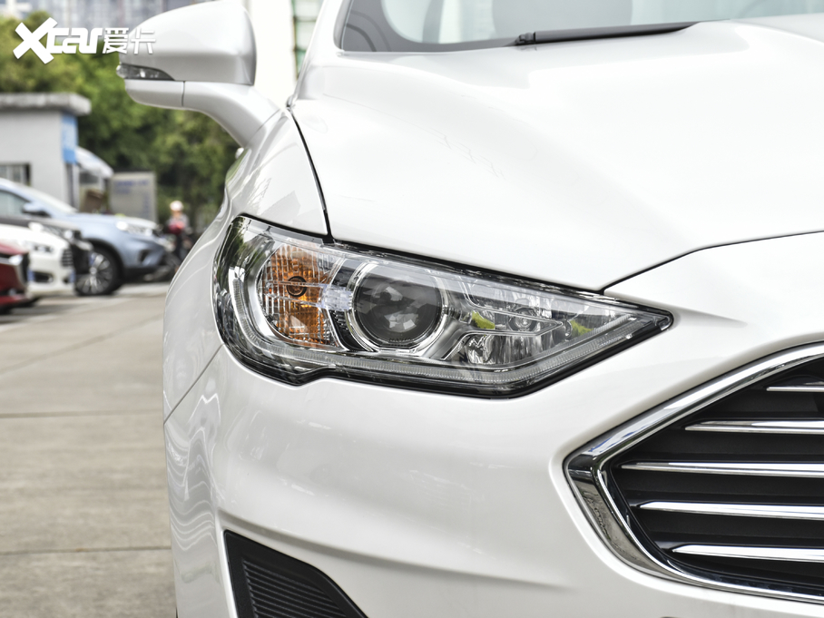 2020ɵϚW EcoBoost 180 r