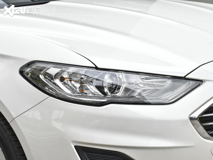 2020ɵϚW EcoBoost 180 r