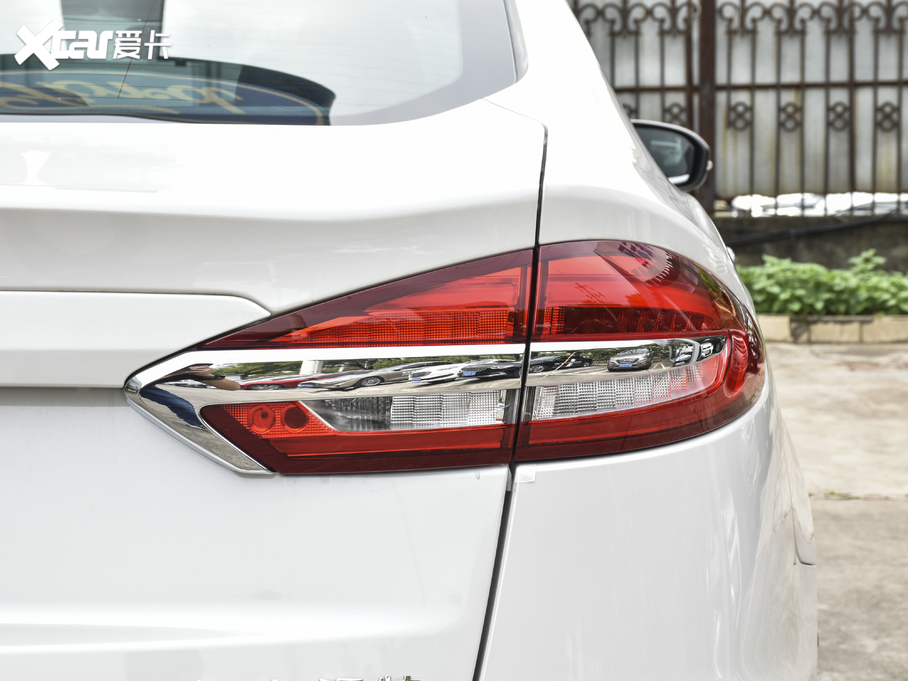 2020ɵϚW EcoBoost 180 r