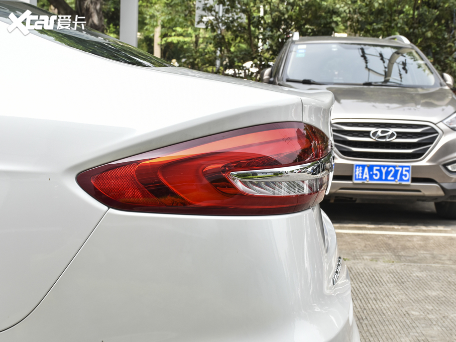 2020ɵϚW EcoBoost 180 r