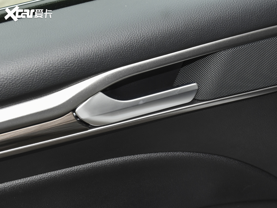 2020ɵϚW EcoBoost 180 r