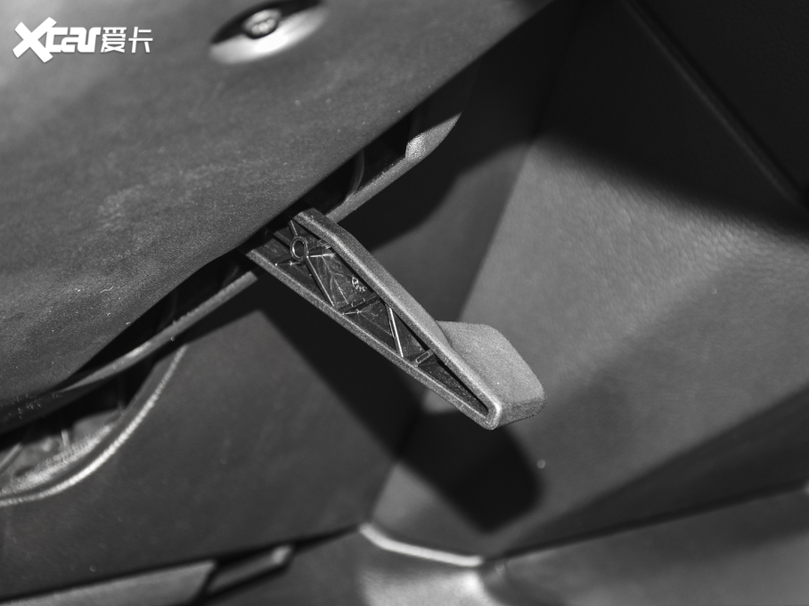 2020ɵϚW EcoBoost 180 r