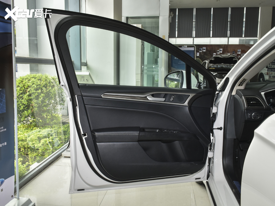 2020ɵϚW EcoBoost 200 r