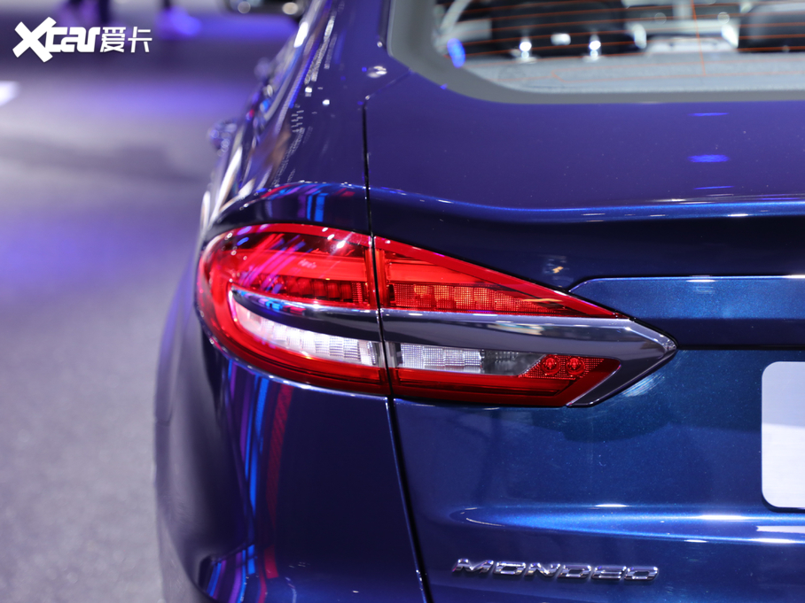 2020ɵϚW EcoBoost 180 r