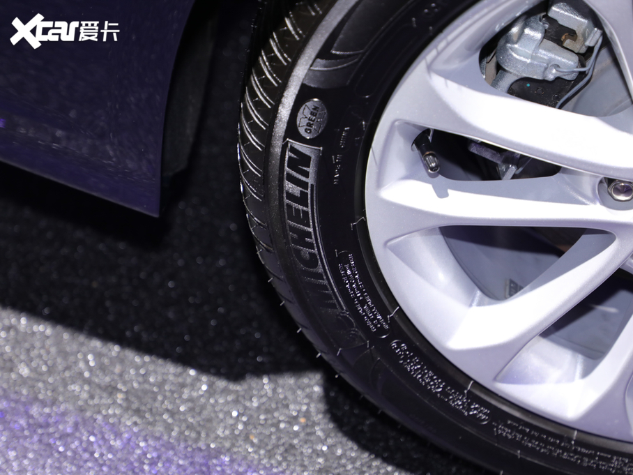 2020ɵϚW EcoBoost 180 r