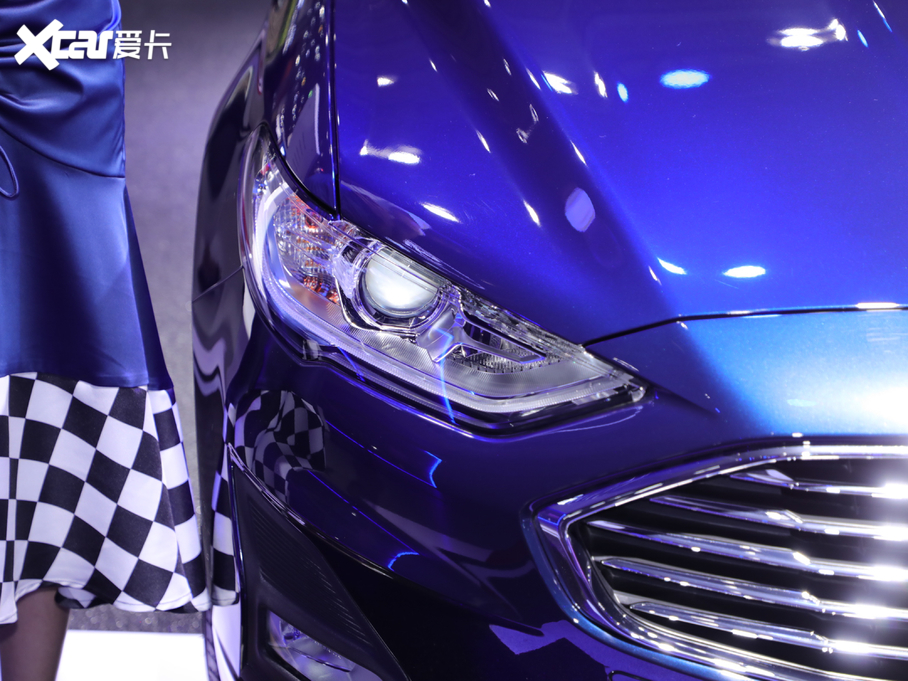 2020ɵϚW EcoBoost 180 r