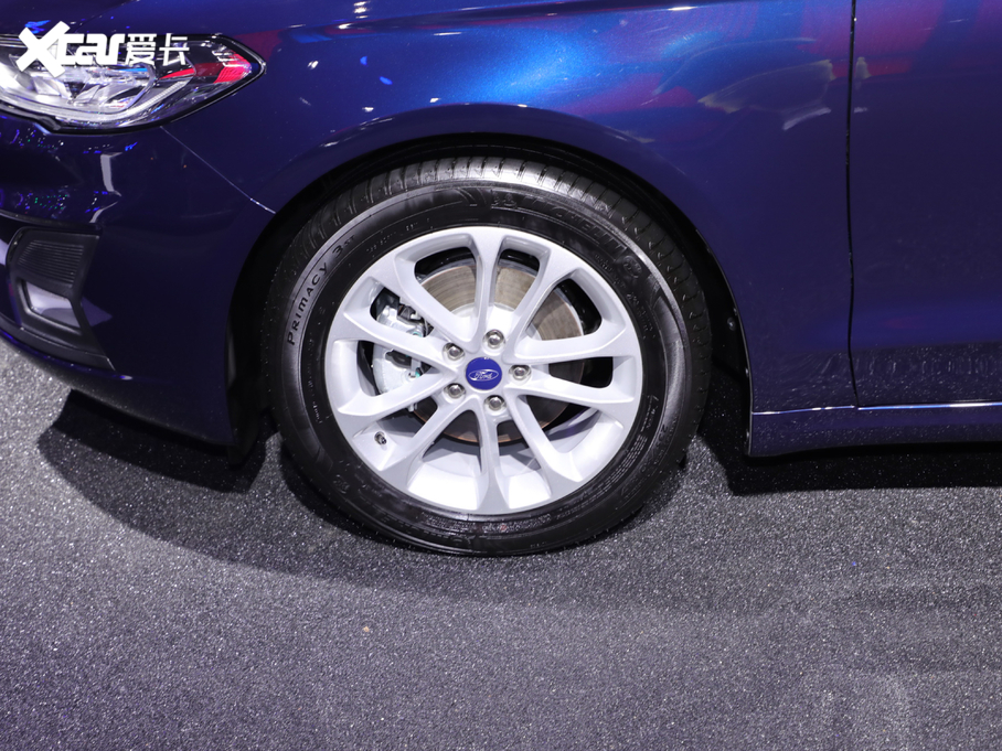 2020ɵϚW EcoBoost 180 r