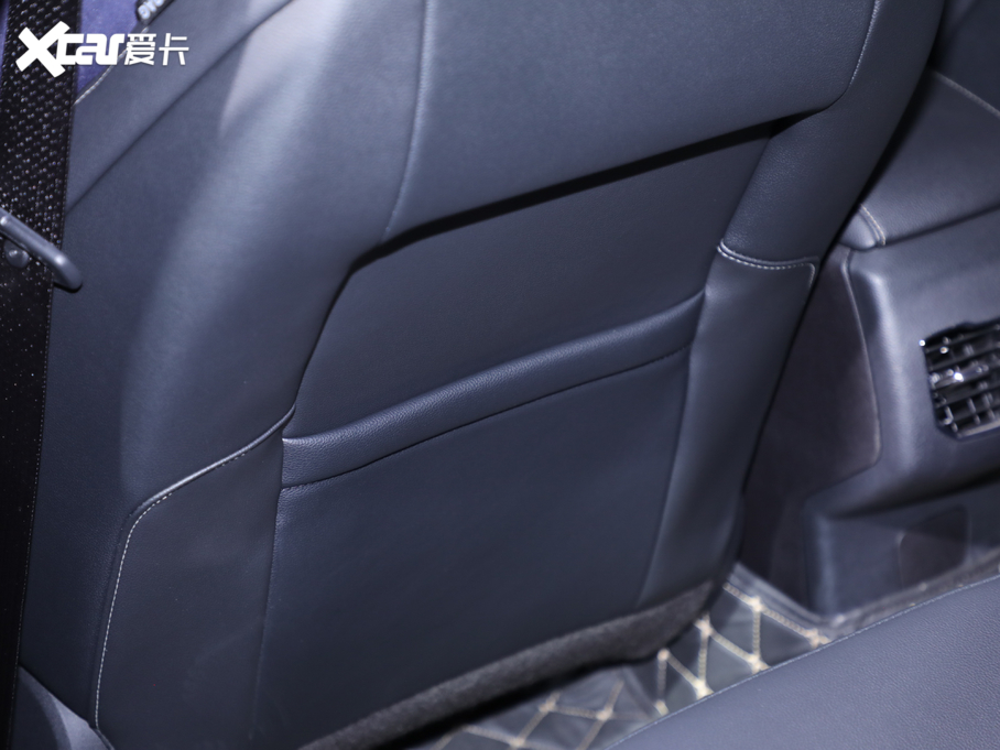 2020ɵϚW EcoBoost 180 r(sh)