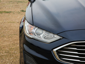 2020EcoBoost 180 A (x)(ji)^