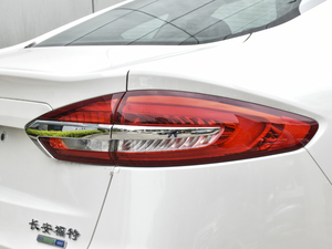 2020EcoBoost 180 r ^