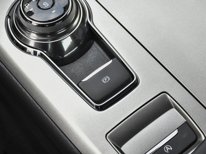 2020EcoBoost 180 r v܇Ƅ