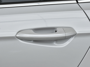 2020EcoBoost 200 r ^