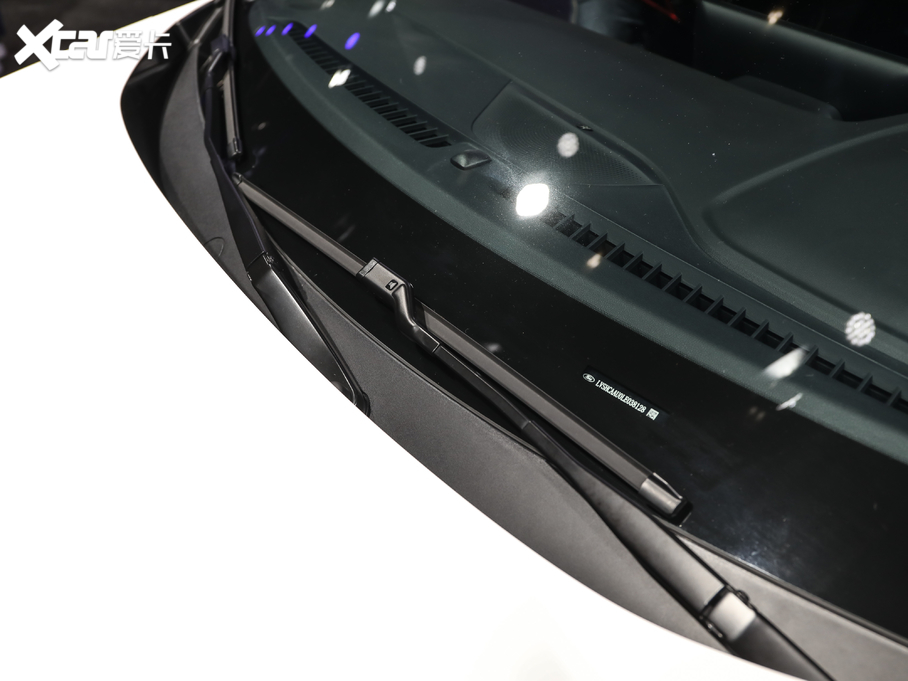 2021˹Cb EcoBoost 180 ԄӫC