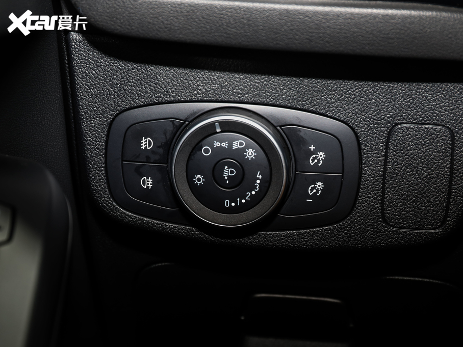 2021˹Cb EcoBoost 180 Ԅ(dng)C