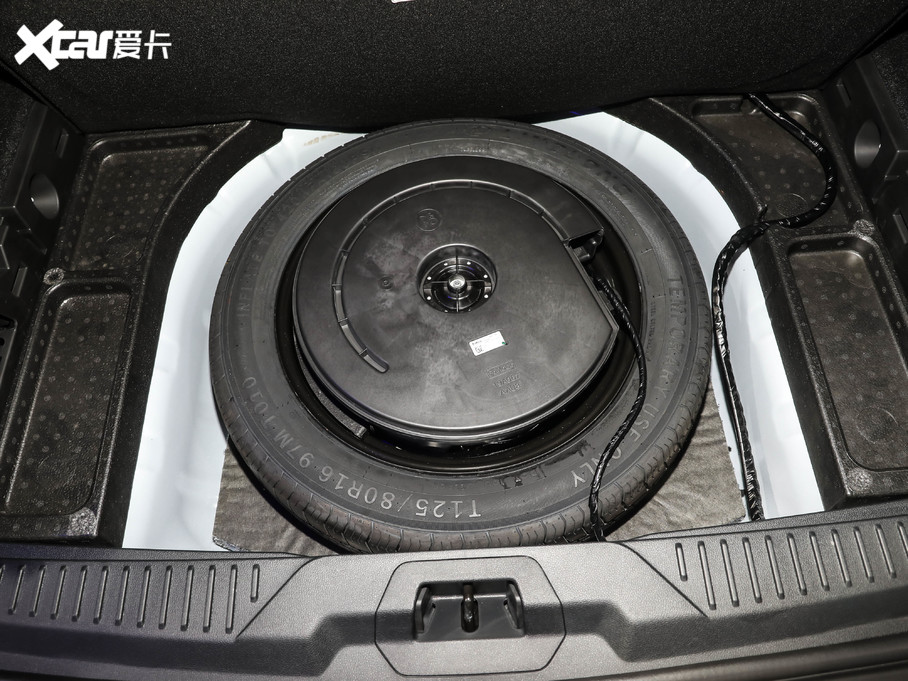 2021˹Cb EcoBoost 180 ԄӫC