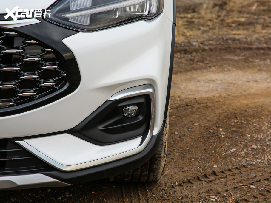 2021˹Cb EcoBoost 180 ԄӫC