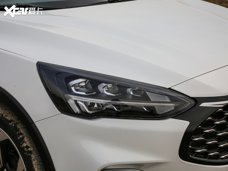 2021˹Cb EcoBoost 180 ԄӫC