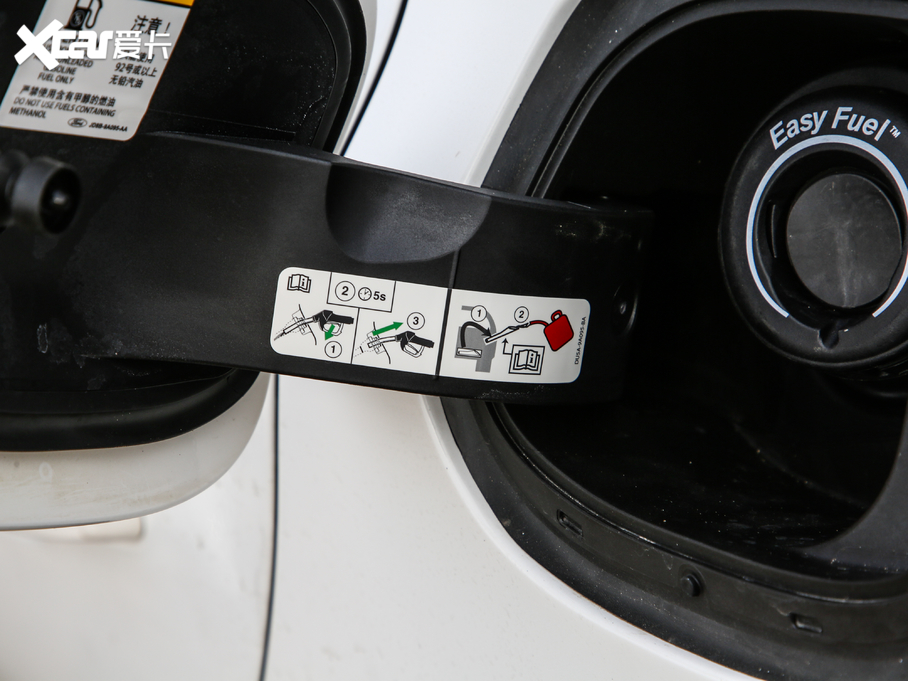 2021˹Cb EcoBoost 180 ԄӫC