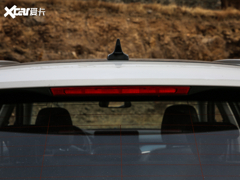 2021˹Cb EcoBoost 180 ԄӫC