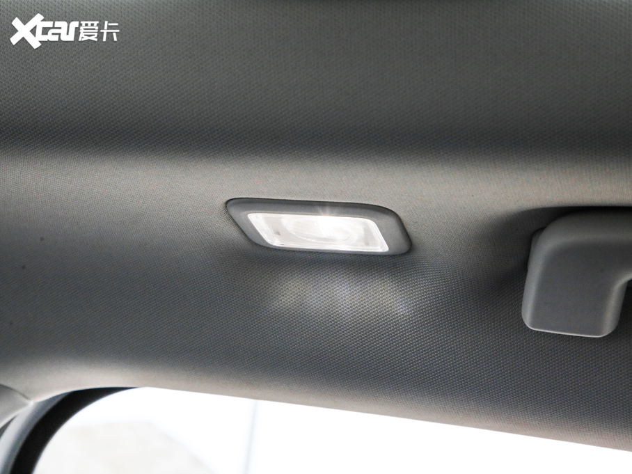 2021˹Cb EcoBoost 180 ԄӫC