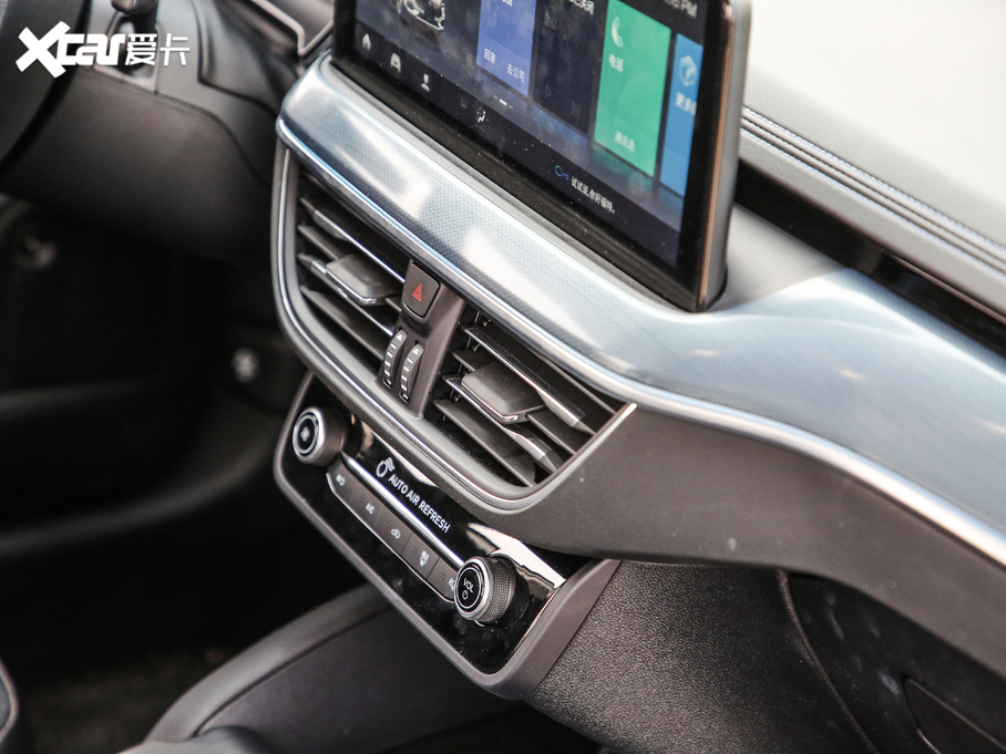 2021˹Cb EcoBoost 180 ԄӫC