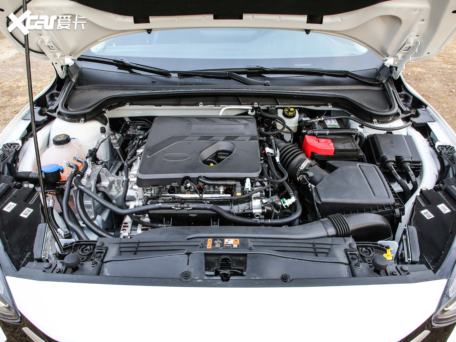 2021˹Cb EcoBoost 180 ԄӫC