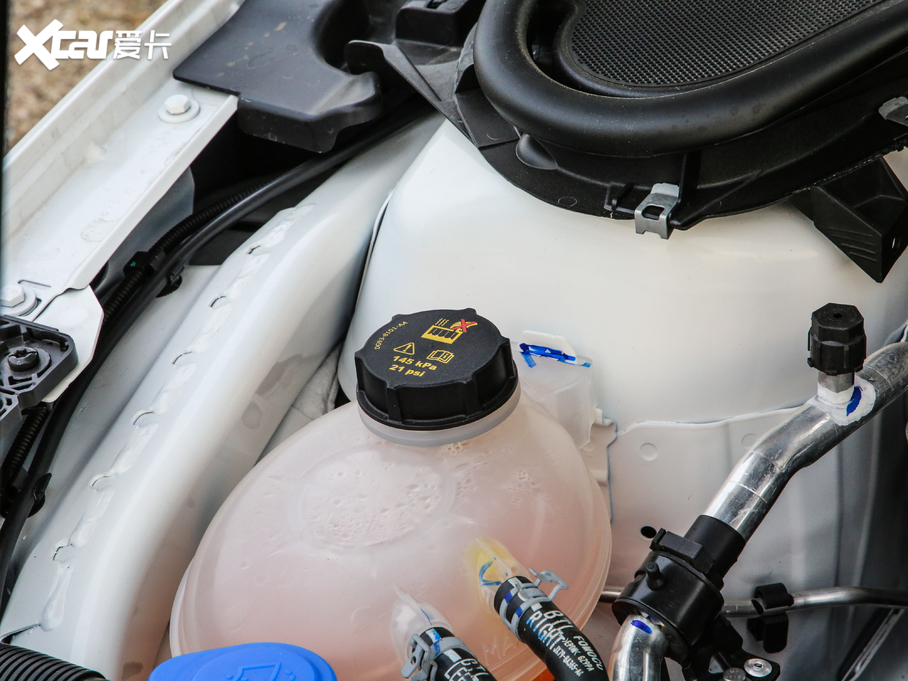 2021˹Cb EcoBoost 180 ԄӫC