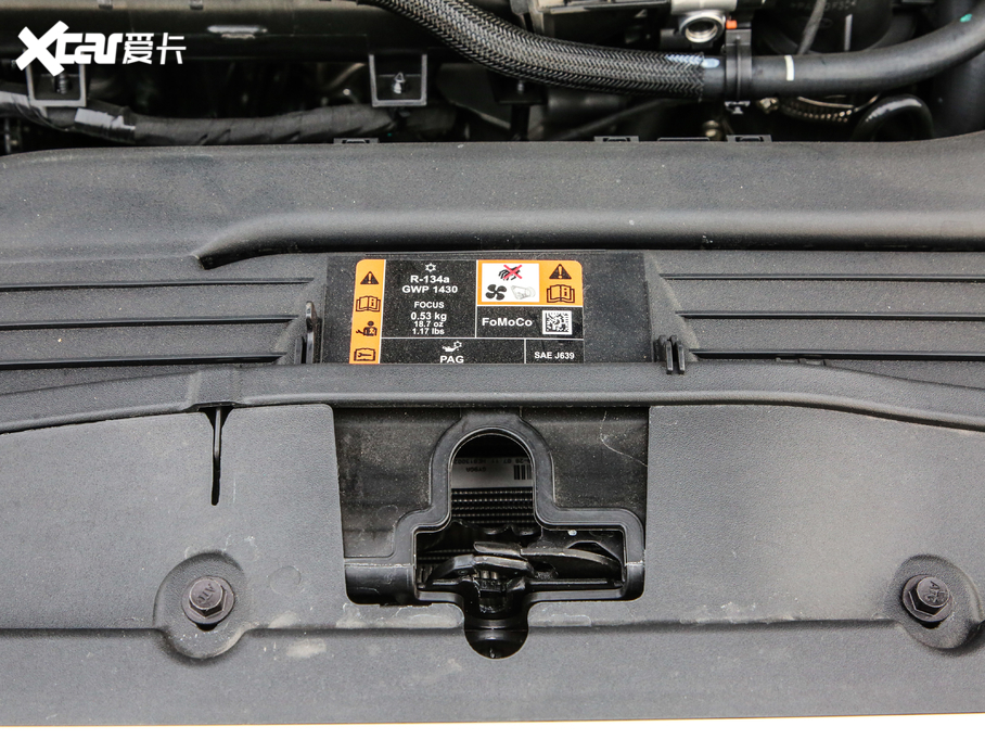 2021˹Cb EcoBoost 180 ԄӫC