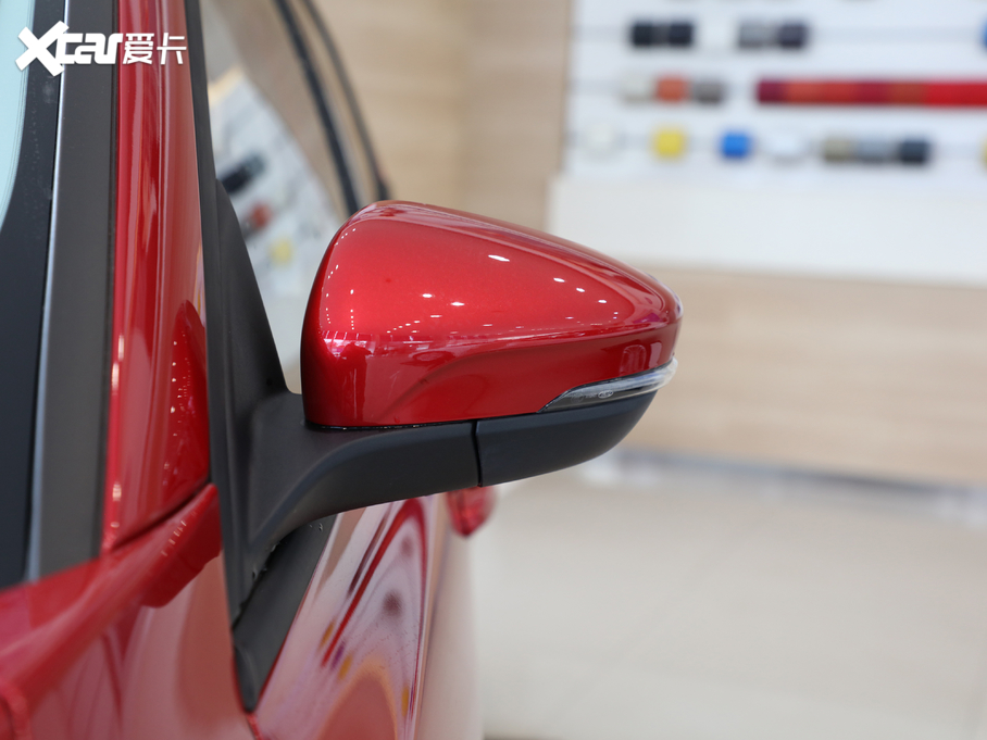 2021˹Active EcoBoost 180 Ԅӄų