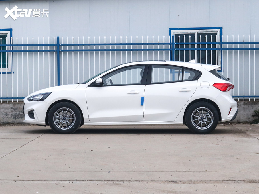 2021款福克斯两厢ecoboost 180 自动锋潮型