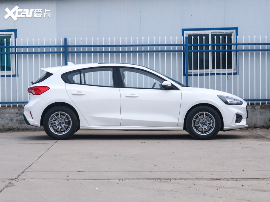2021款福克斯两厢ecoboost 180 自动锋潮型