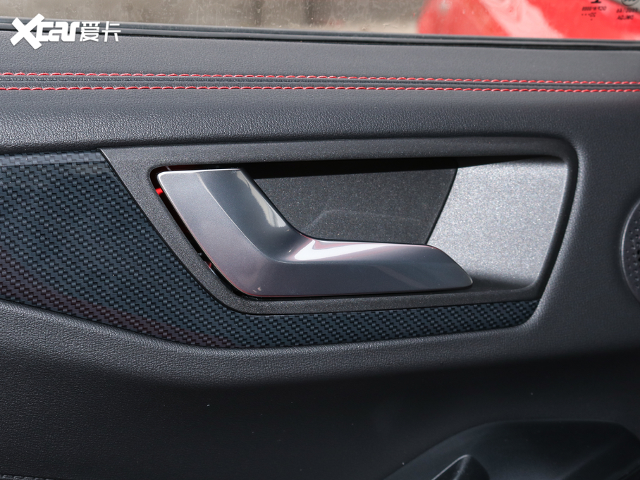 2021˹ Ɏ EcoBoost 180 ԄST Line