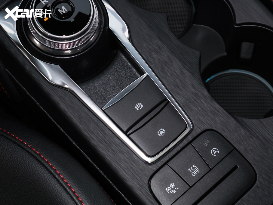 2021˹ Ɏ EcoBoost 180 ԄST Line