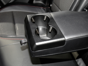 2021Ɏ EcoBoost 180 ԄST Line g