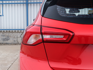 2021Ɏ EcoBoost 180 ԄST Line ^