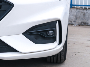 2021Ɏ EcoBoost 180 Ԅh ^