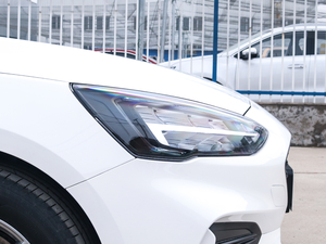 2021Ɏ EcoBoost 180 Ԅh ^