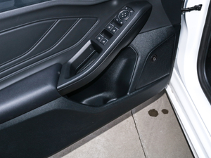 2021Ɏ EcoBoost 180 Ԅh g