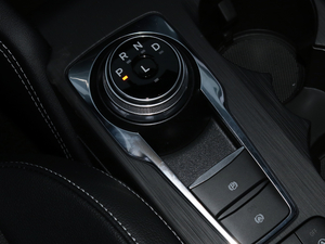 2021Ɏ EcoBoost 180 Ԅ(dng)h п؅^(q)