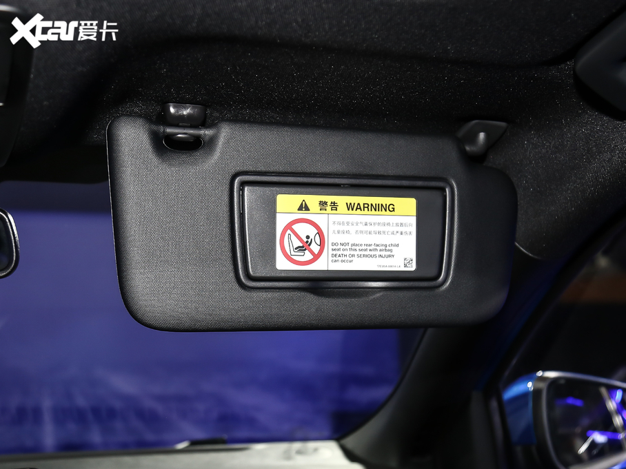 2021˹  EcoBoost 180 ԄST Line