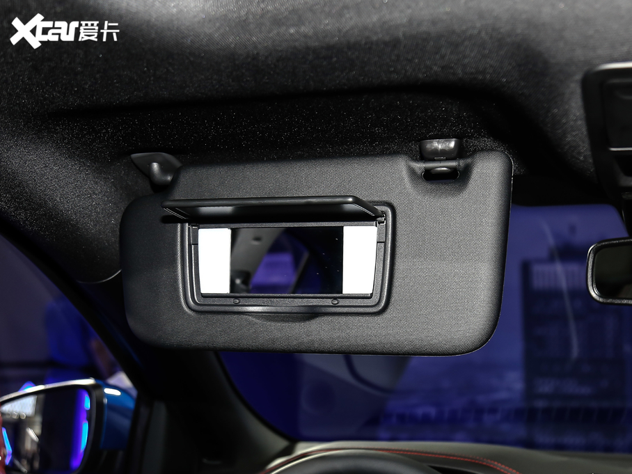 2021˹  EcoBoost 180 ԄST Line