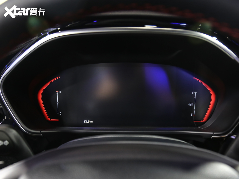 2021˹  EcoBoost 180 ԄST Line