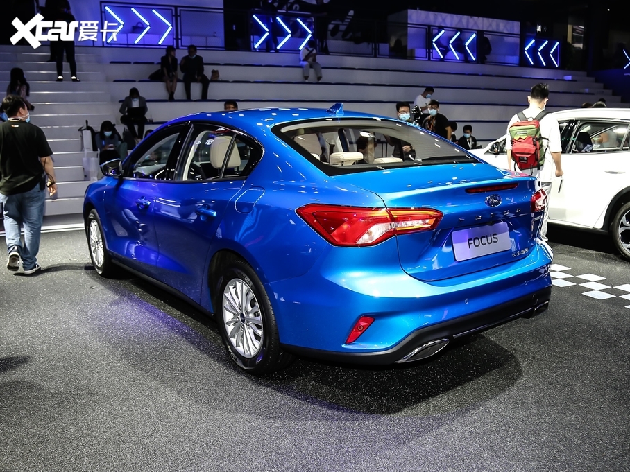 2021˹  EcoBoost 180 Ԅh