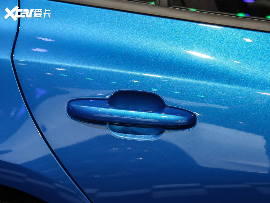 2021˹  EcoBoost 180 Ԅh