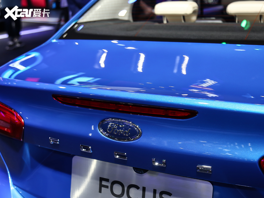 2021˹  EcoBoost 180 Ԅh