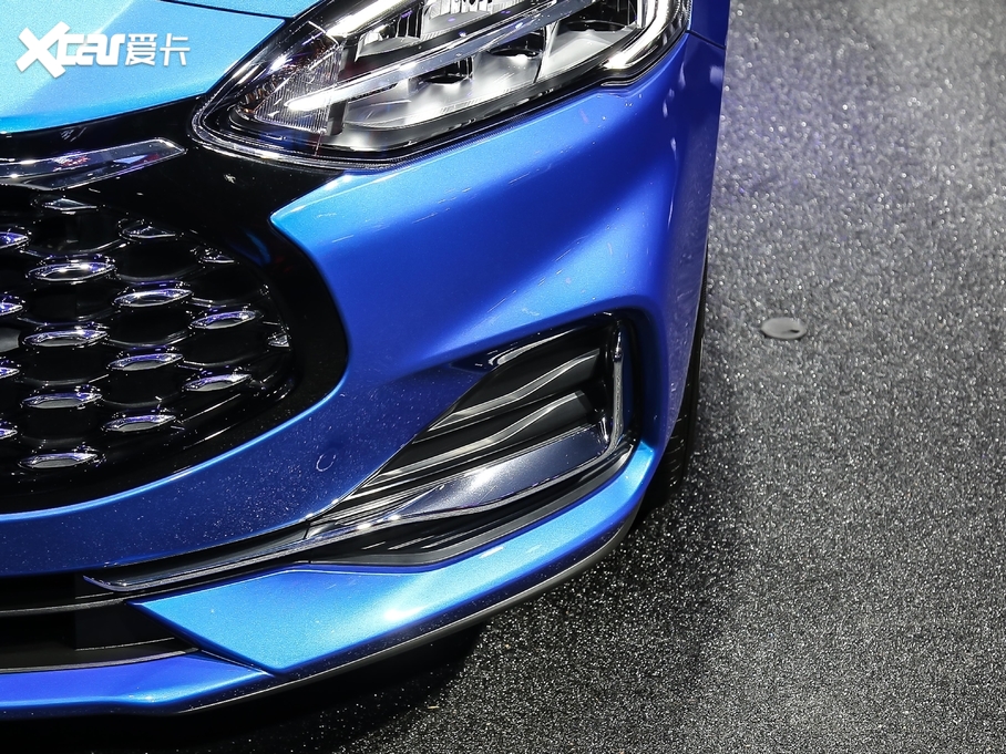 2021˹  EcoBoost 180 Ԅh