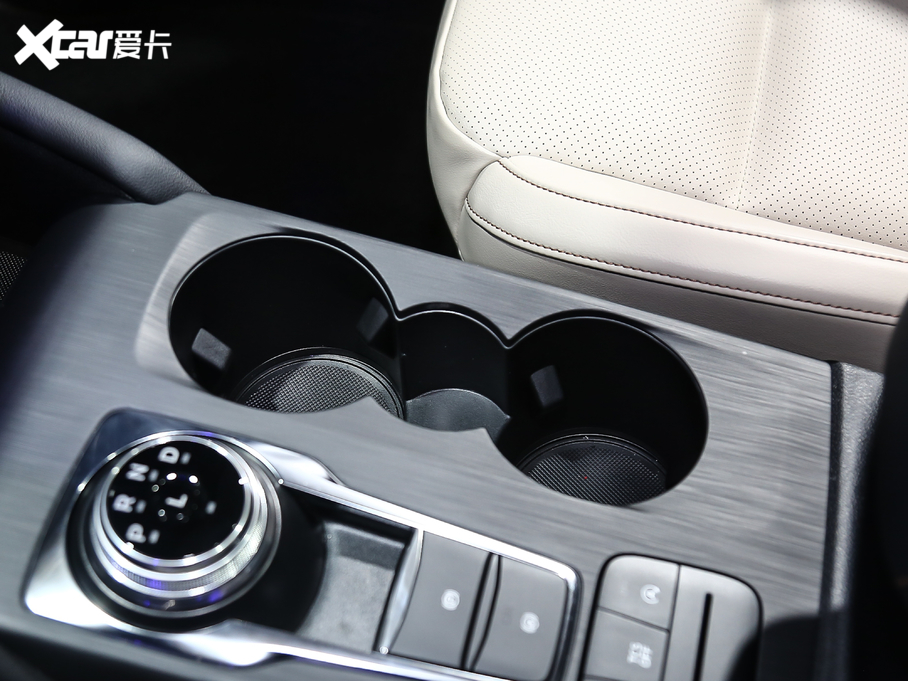 2021˹  EcoBoost 180 Ԅh